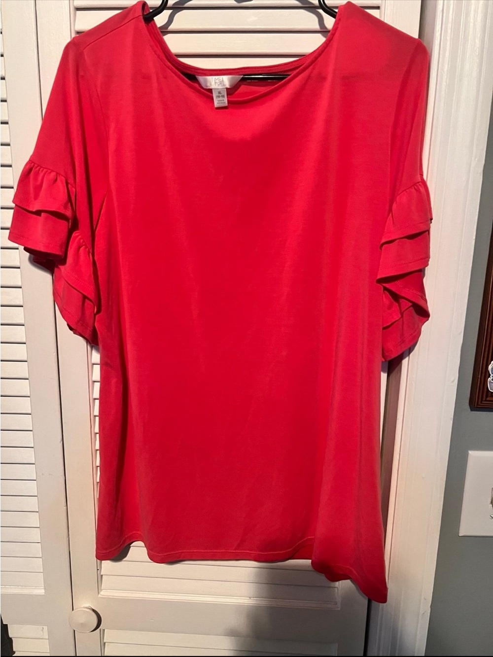 Women’s Time & Tru Ruffle Sleeve Top - Coral Pink XL (B) (CP)